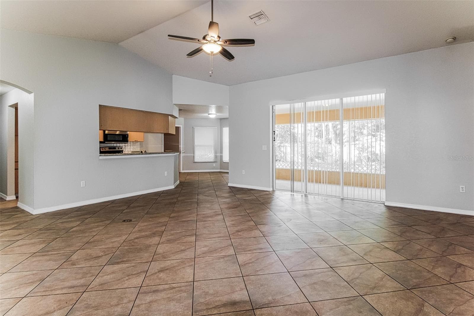 Single Family Residence at 6410 JAMAICA RD, SPRING HILL, photo 4 of 21