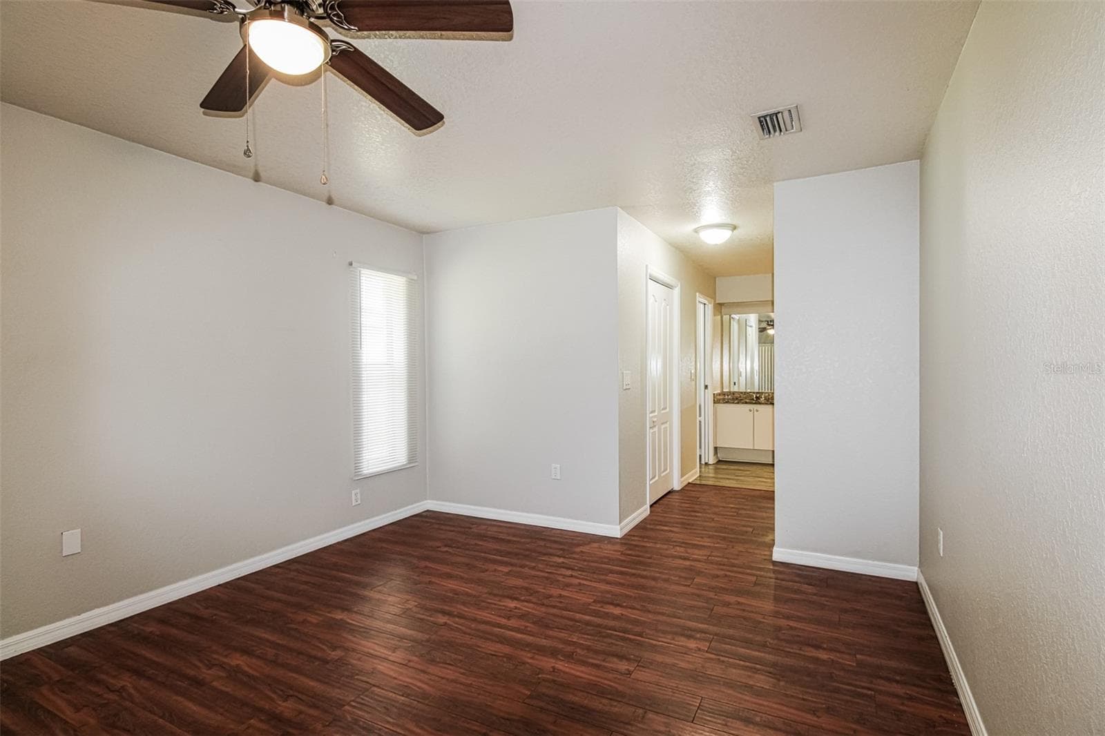 Single Family Residence at 6410 JAMAICA RD, SPRING HILL, photo 12 of 21