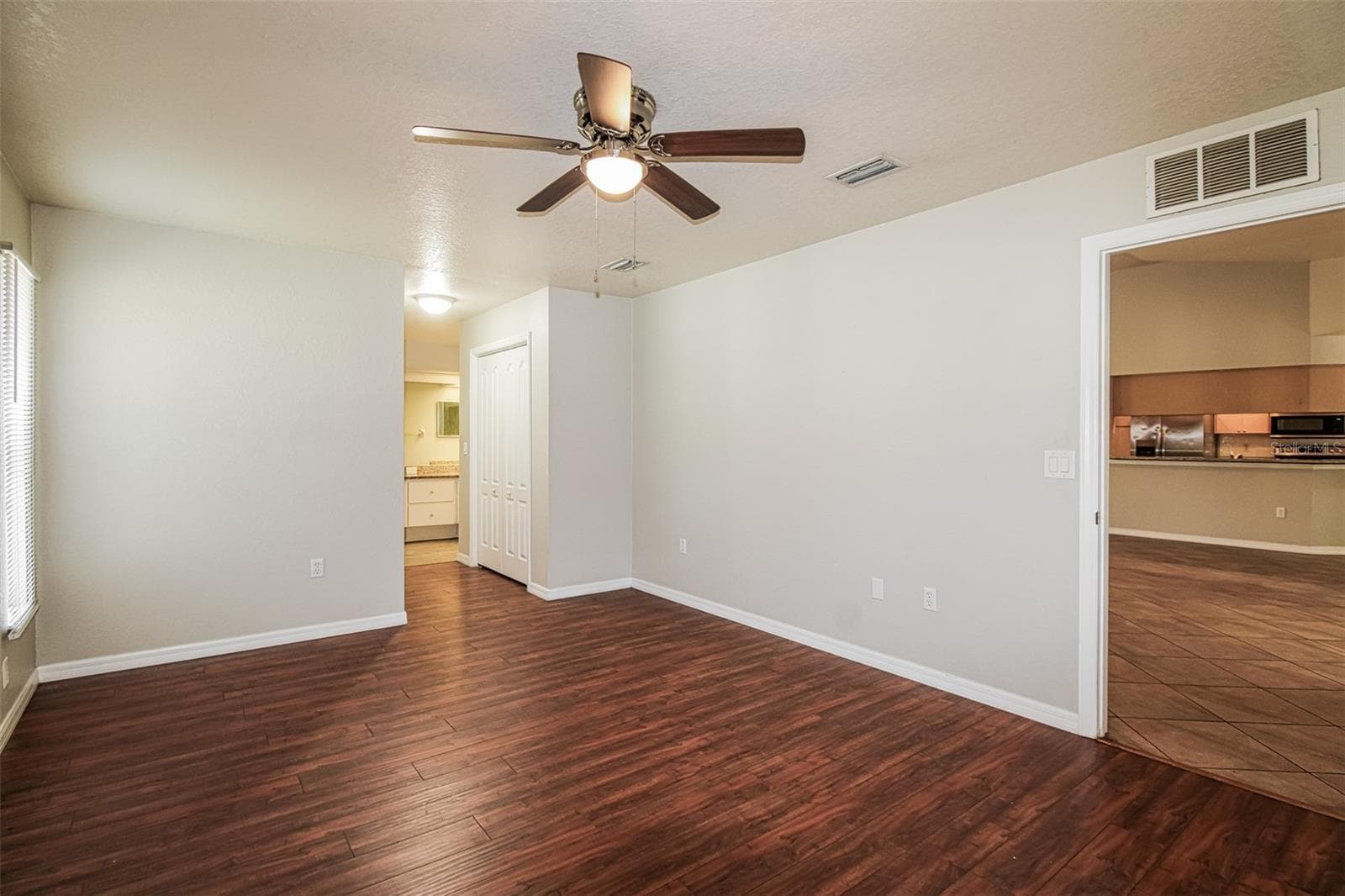 Single Family Residence at 6410 JAMAICA RD, SPRING HILL, photo 13 of 21