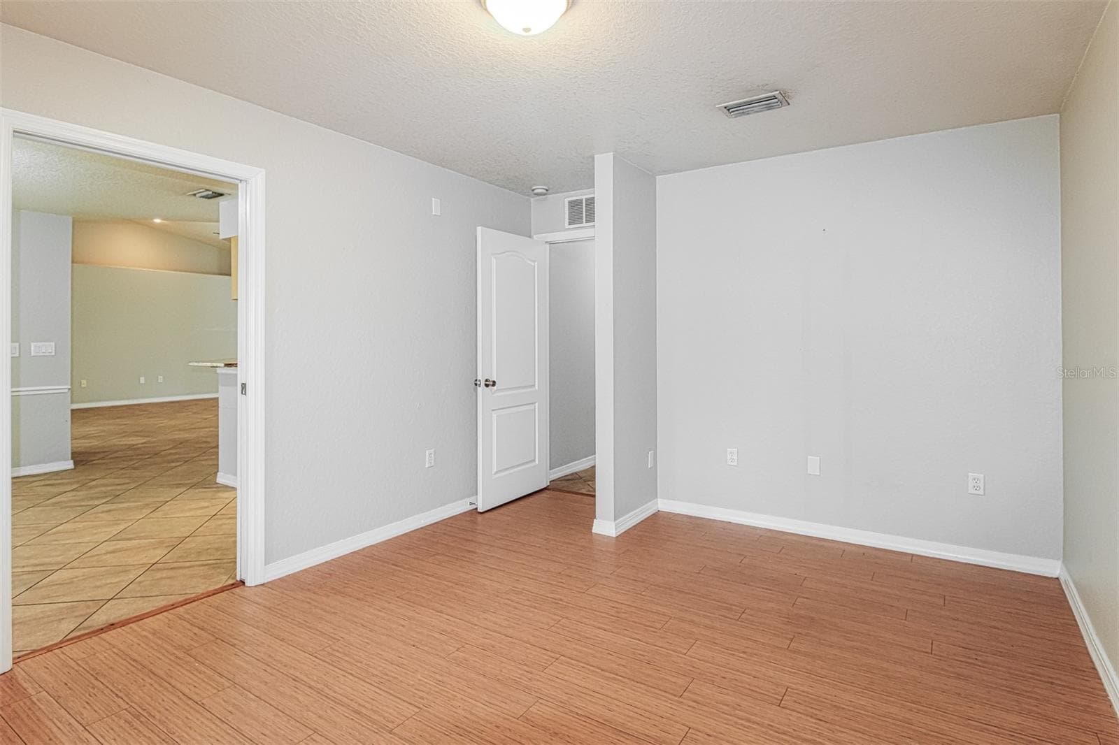 Single Family Residence at 6410 JAMAICA RD, SPRING HILL, photo 15 of 21