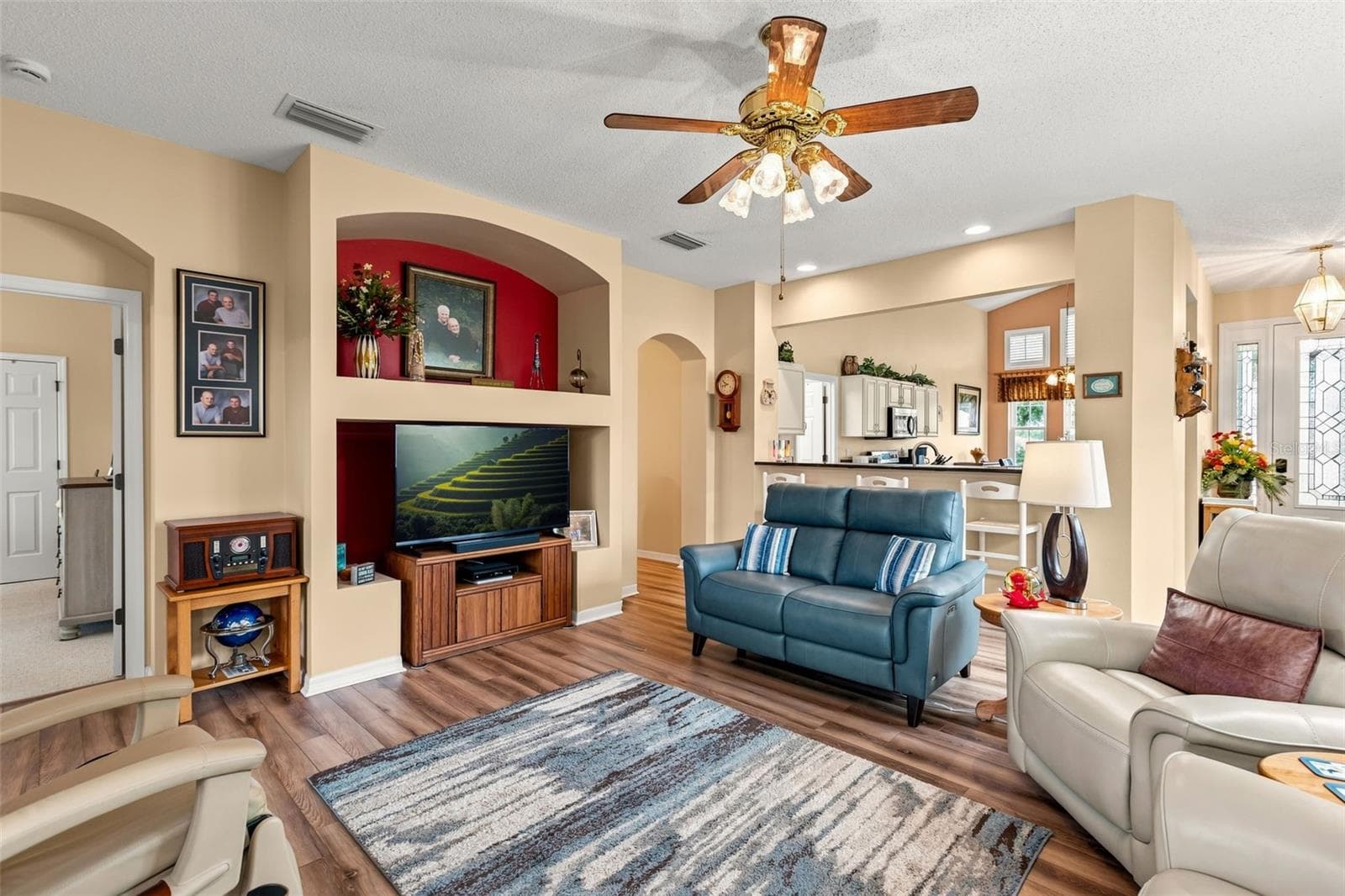 Single Family Residence at 6170 SAILBOAT AVE, TAVARES, photo 4 of 31