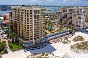 11 BAYMONT ST #1006