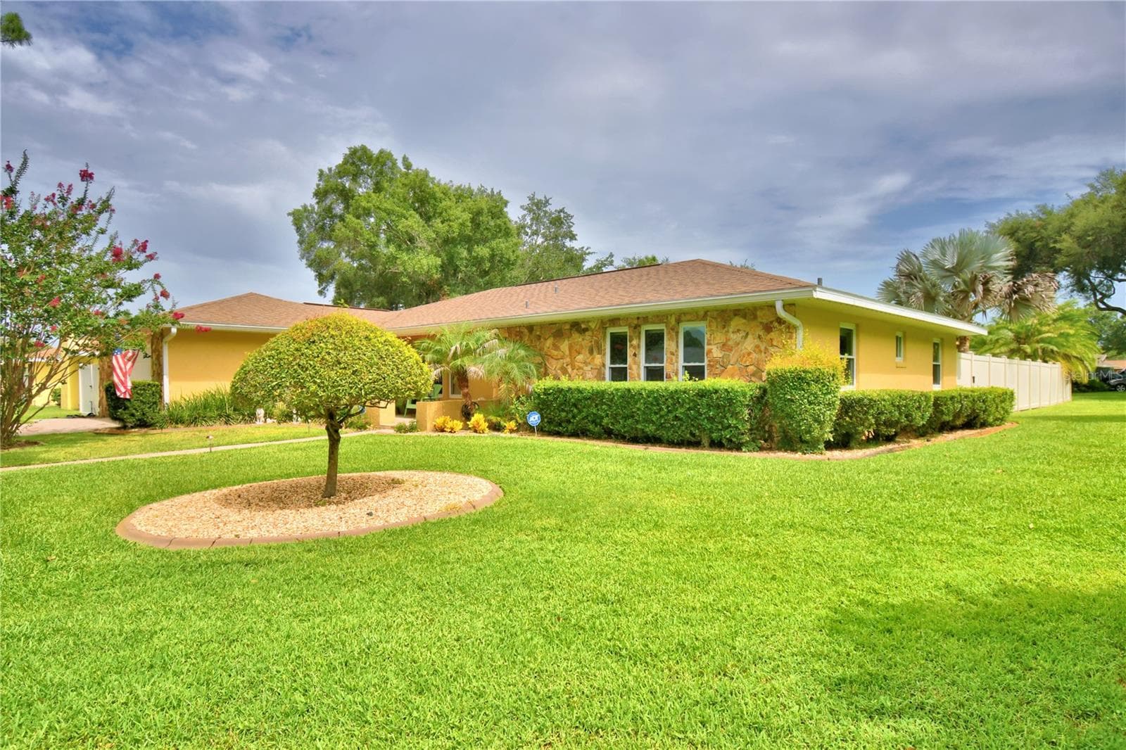 Single Family Residence at 902 CRESTVIEW DR, AUBURNDALE, photo 11 of 65
