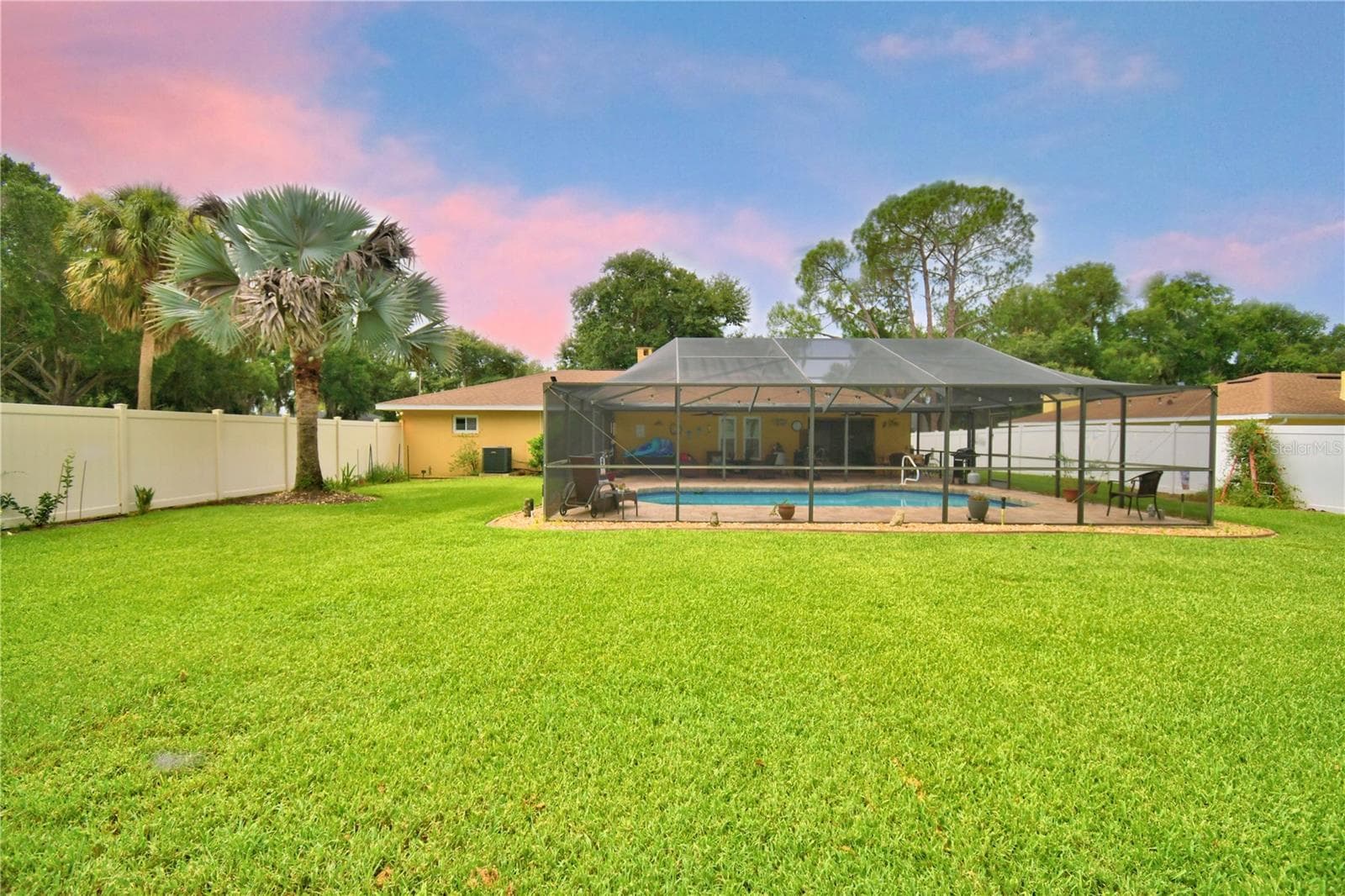 Single Family Residence at 902 CRESTVIEW DR, AUBURNDALE, photo 12 of 65