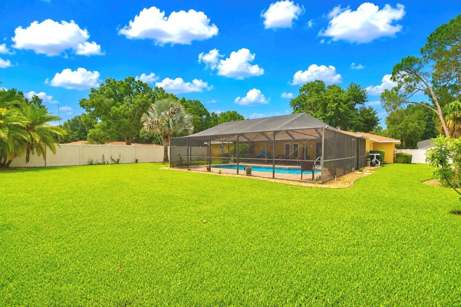 Single Family Residence at 902 CRESTVIEW DR, AUBURNDALE, photo 13 of 65