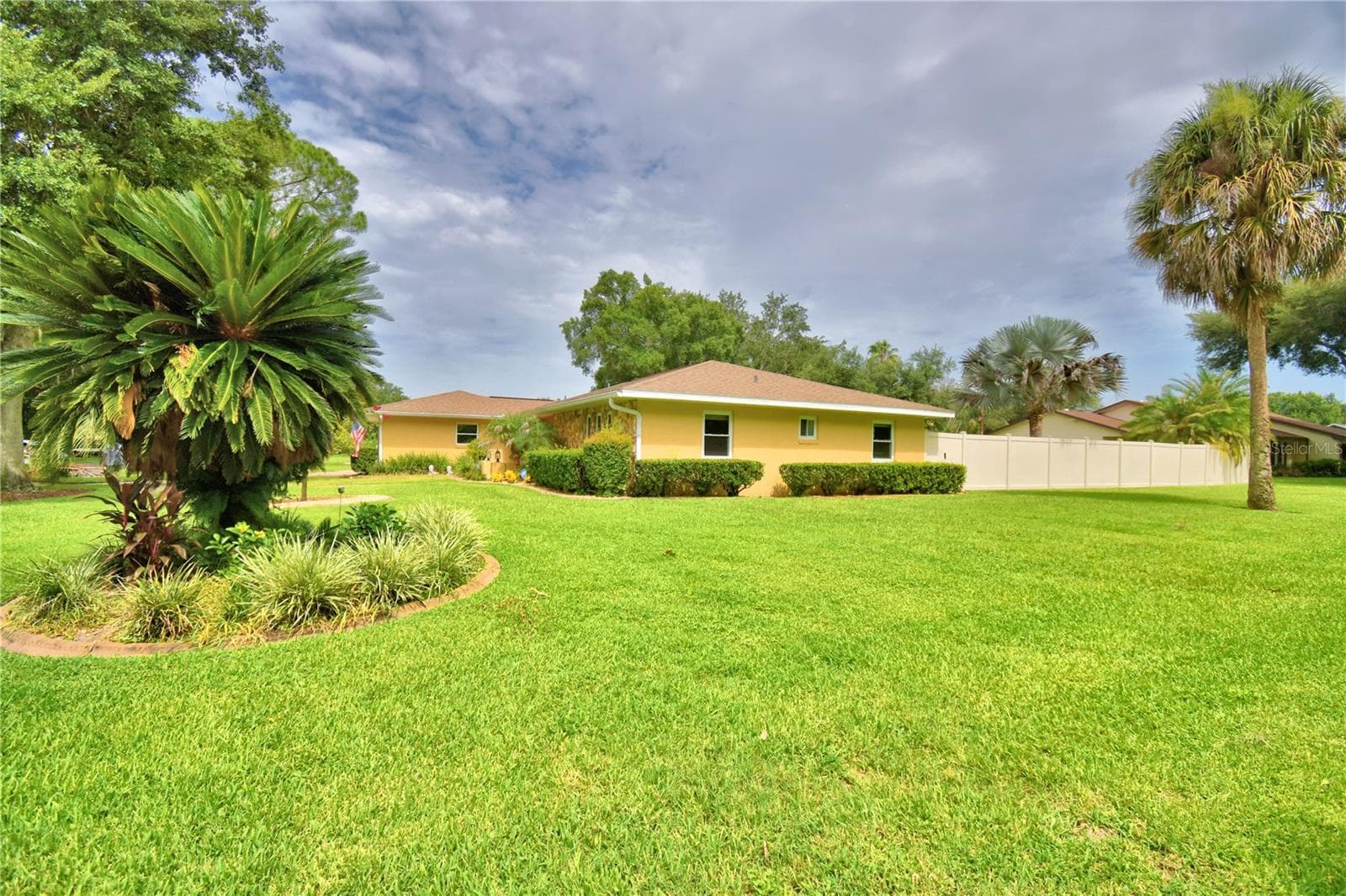 Single Family Residence at 902 CRESTVIEW DR, AUBURNDALE, photo 17 of 65