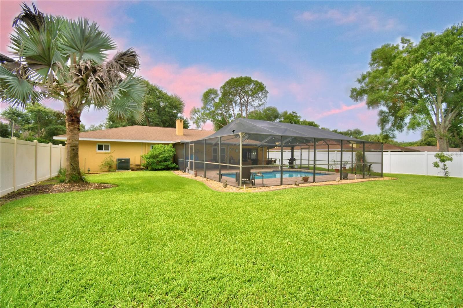 Single Family Residence at 902 CRESTVIEW DR, AUBURNDALE, photo 20 of 65