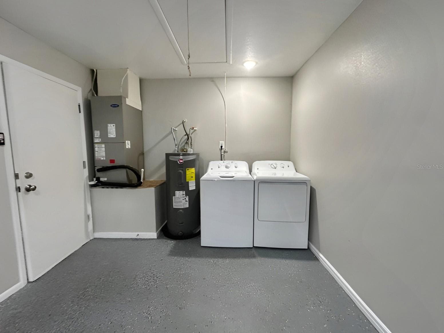 Laundry Area/Garage - 1809 IROQUOIS DR, APOPKA