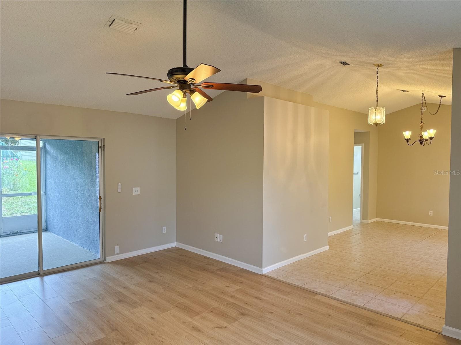 Single Family Residence at 1988 NW 50TH AVE, OCALA, photo 3 of 23
