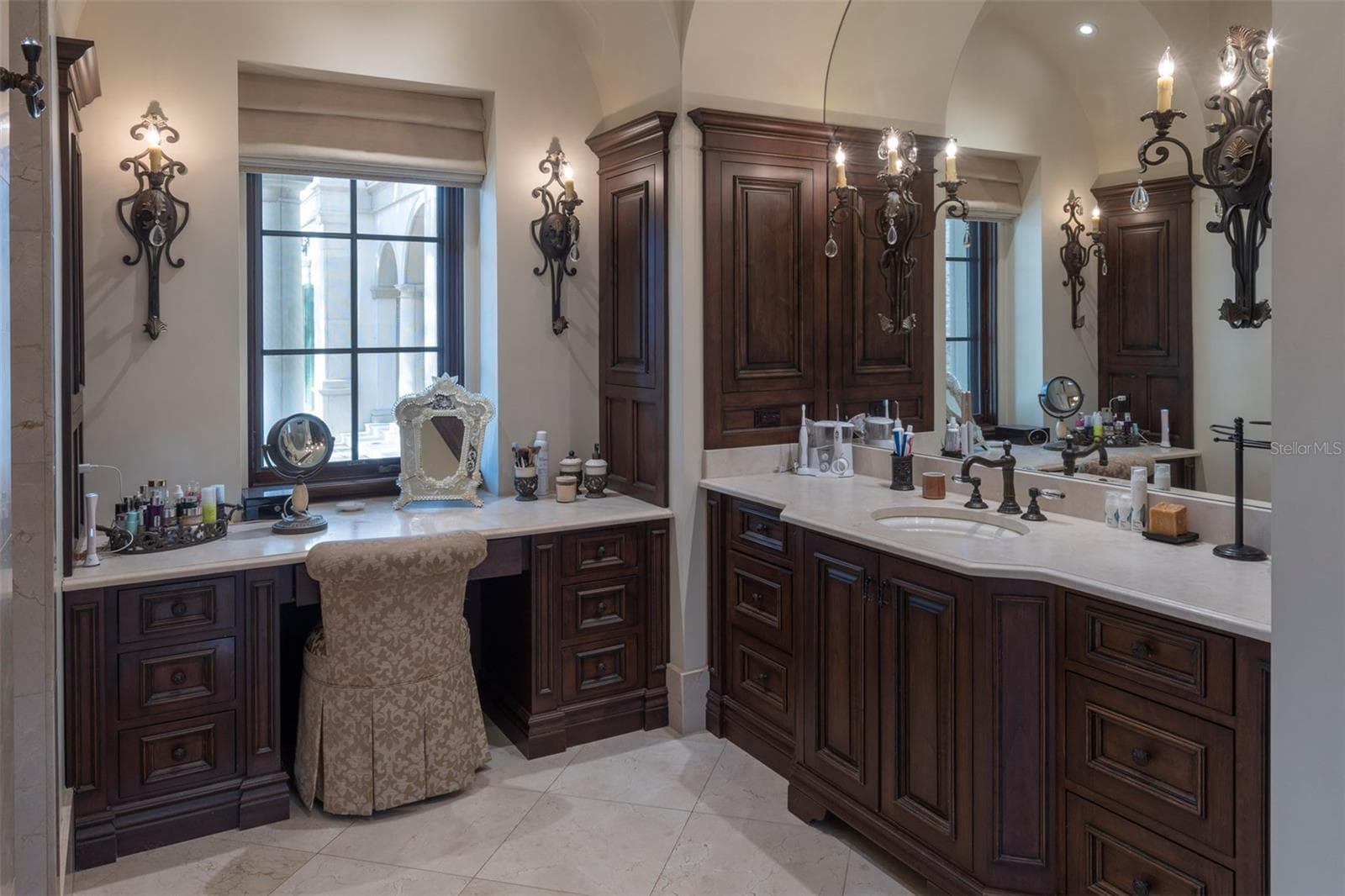 Single Family Residence at 6119 GROSVENOR SHORE DR, WINDERMERE, photo 49 of 97