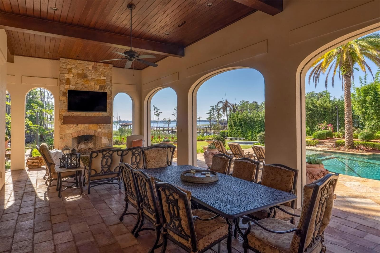 Single Family Residence at 6119 GROSVENOR SHORE DR, WINDERMERE, photo 58 of 97