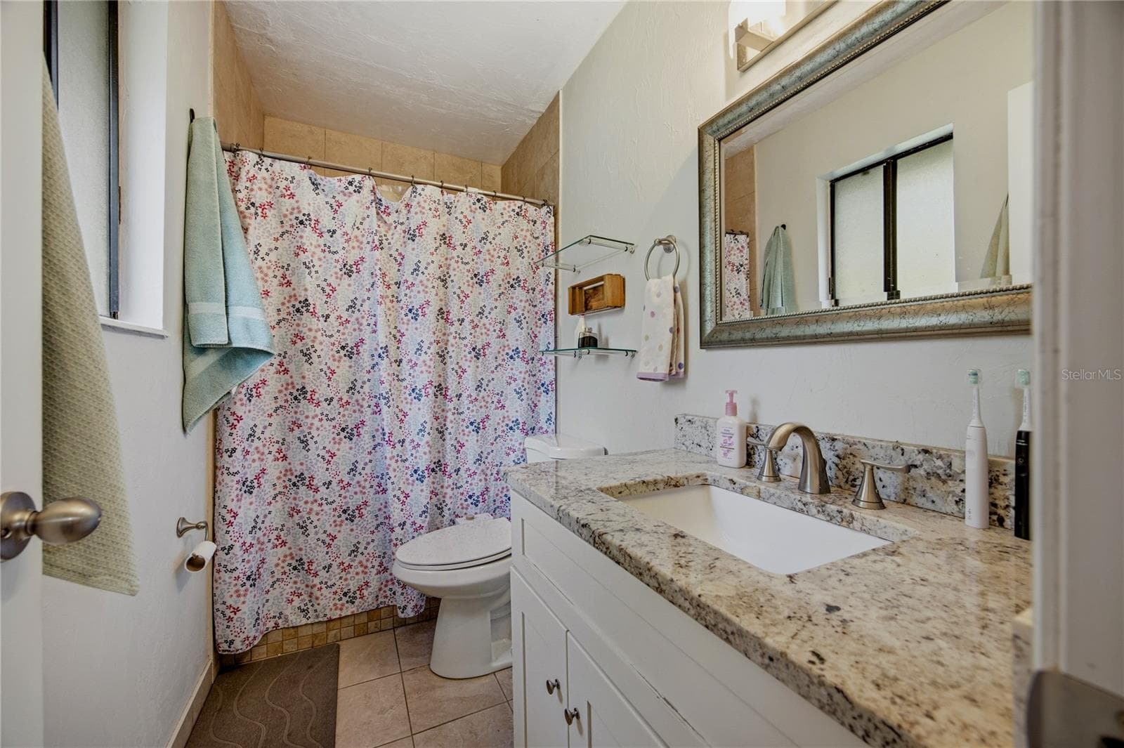 Primary Bathroom / En suite - 2937 NW 41ST PL, GAINESVILLE