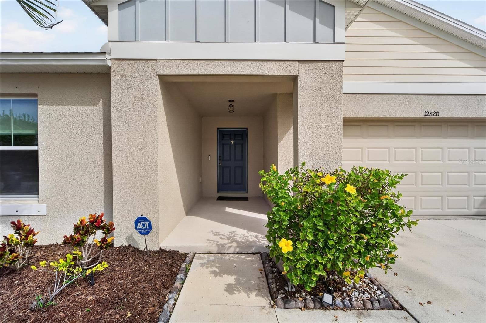 Single Family Residence at 12820 BENT TWIG DR, RIVERVIEW, photo 8 of 86