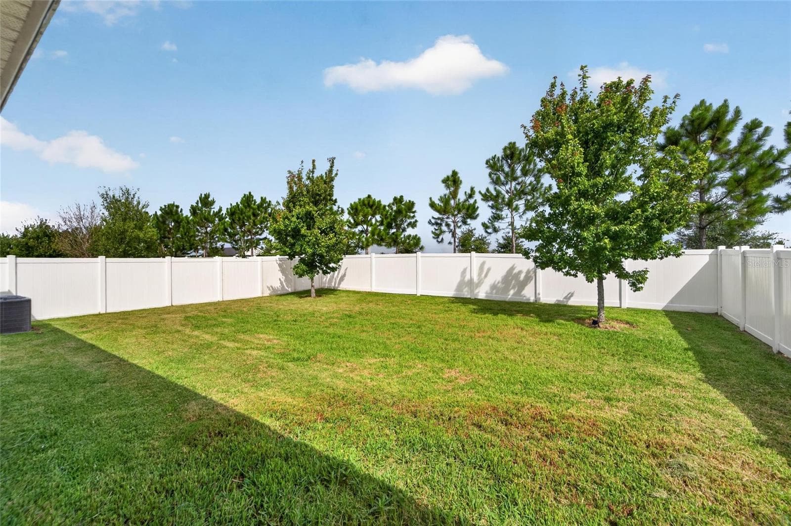 Single Family Residence at 12820 BENT TWIG DR, RIVERVIEW, photo 15 of 86