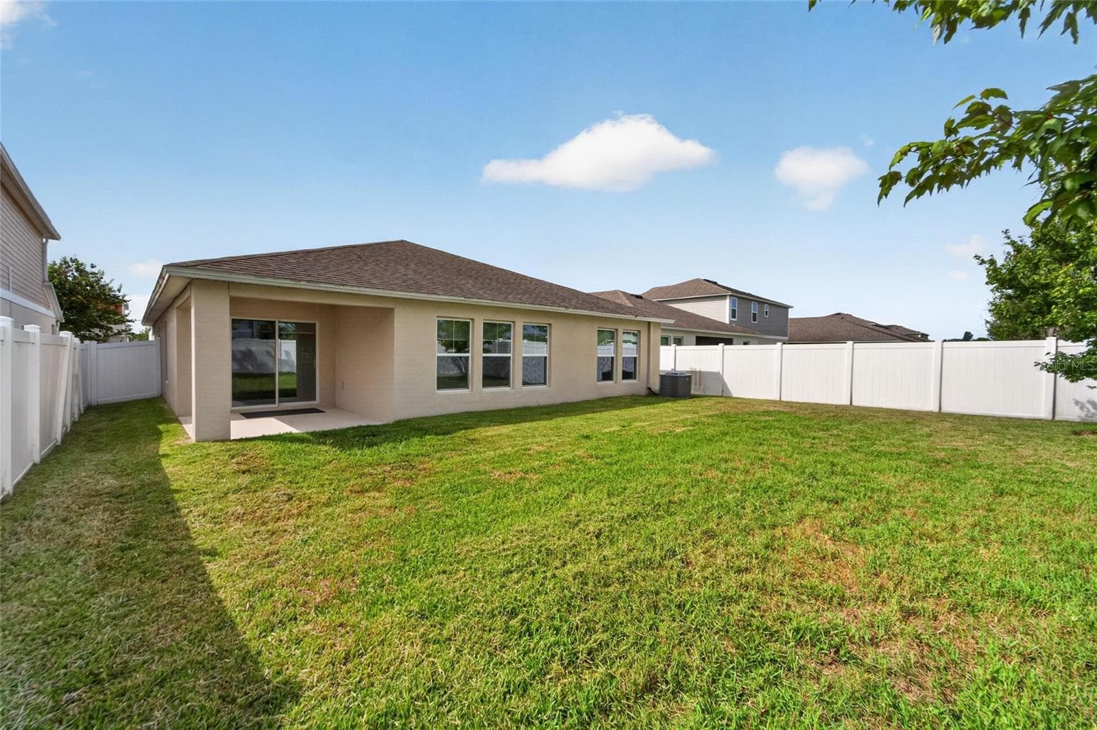 Single Family Residence at 12820 BENT TWIG DR, RIVERVIEW, photo 9 of 86