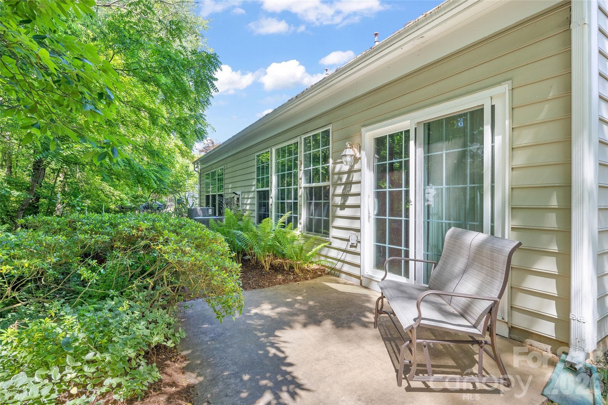 Single Family Residence at 12036 Humboldt Drive, Charlotte, photo 23 of 33