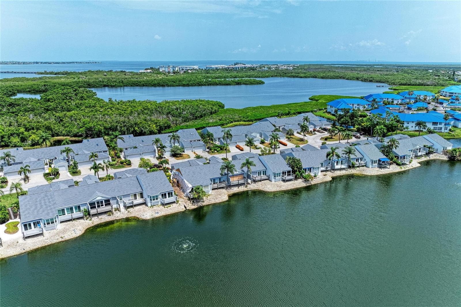 Single Family Residence at 1218 SPOONBILL LANDINGS CIR, BRADENTON, photo 48 of 68