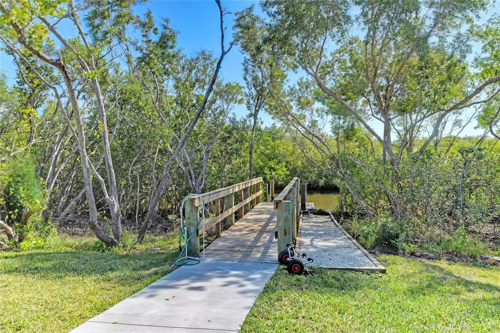 Single Family Residence at 1218 SPOONBILL LANDINGS CIR, BRADENTON, photo 56 of 68