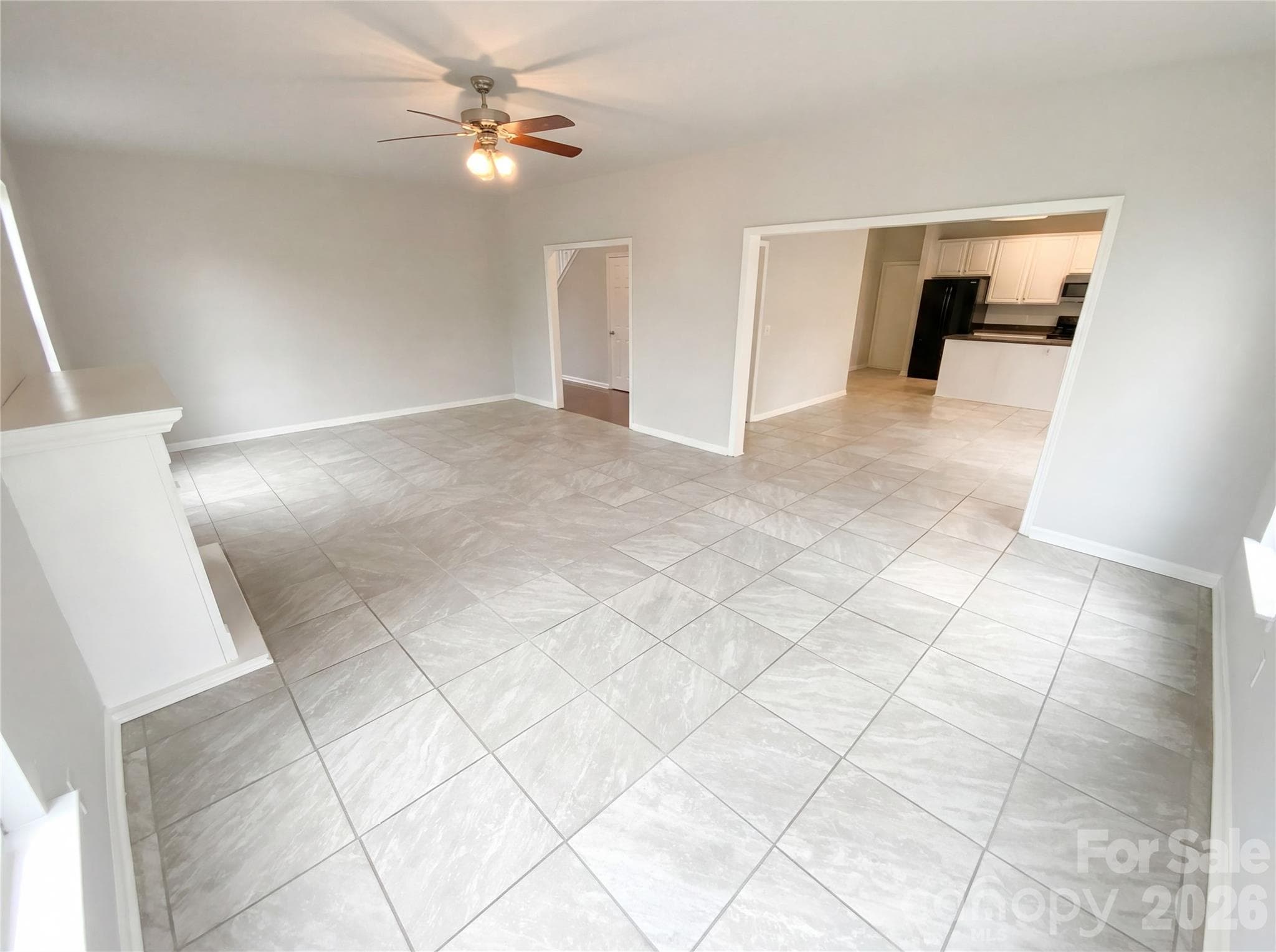 Single Family Residence at 138 Woodside Village Drive, Rock Hill, photo 6 of 17
