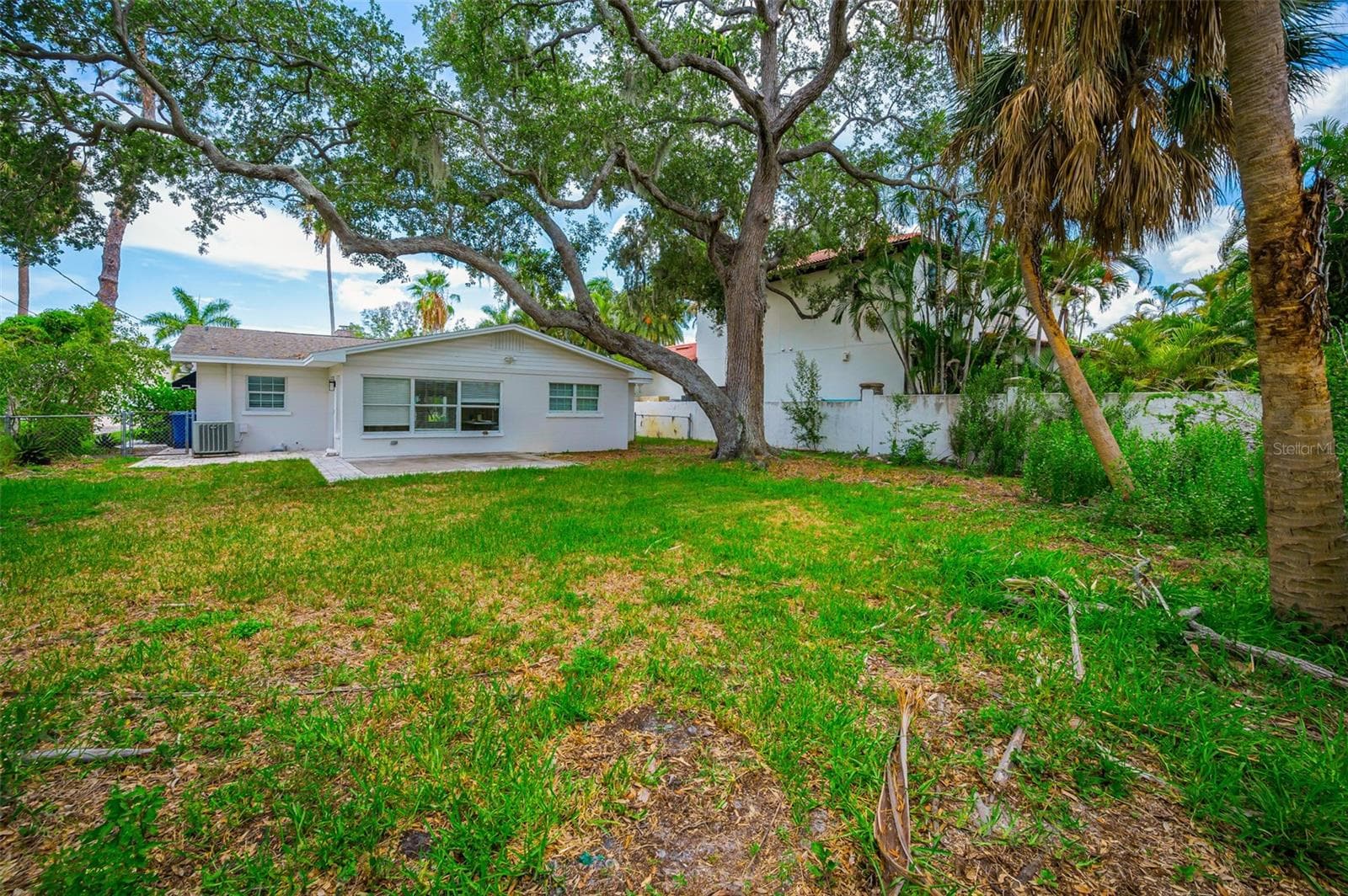 Single Family Residence at 910 SNELL ISLE BLVD NE, ST PETERSBURG, photo 28 of 29