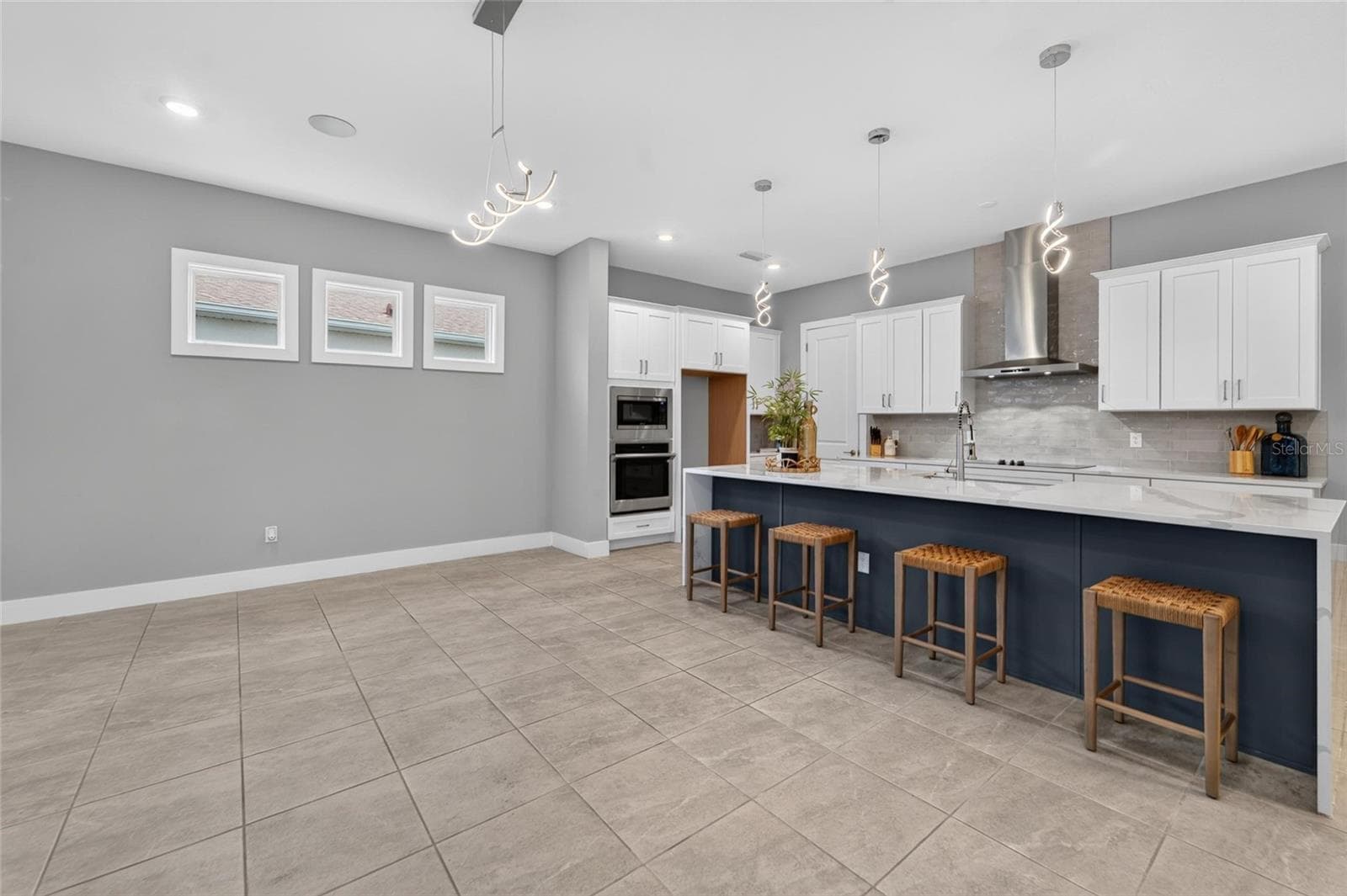 Single Family Residence at 8910 DRUMMER PLANK DR, WESLEY CHAPEL, photo 14 of 100