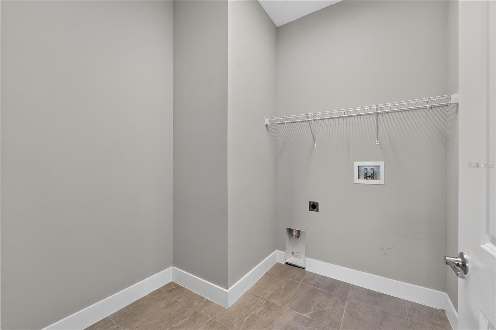 Single Family Residence at 8910 DRUMMER PLANK DR, WESLEY CHAPEL, photo 34 of 100