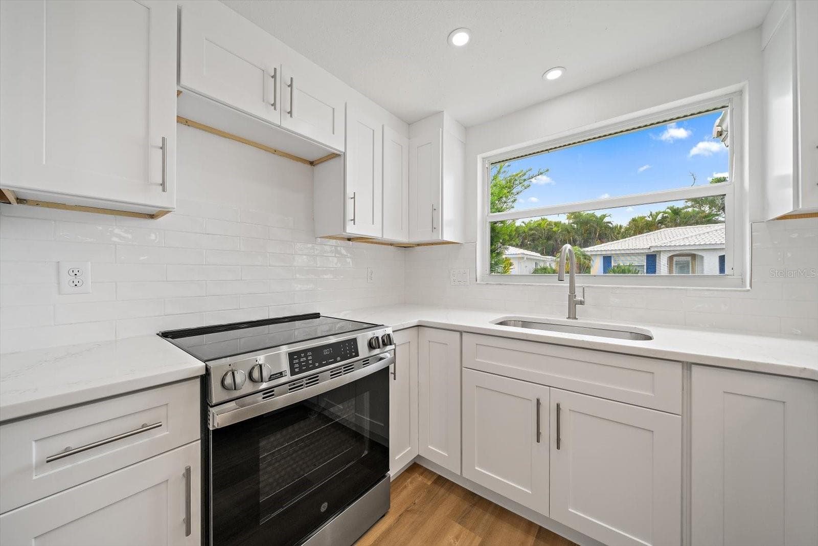 Kitchen - 683 SPANISH DR S #214, LONGBOAT KEY