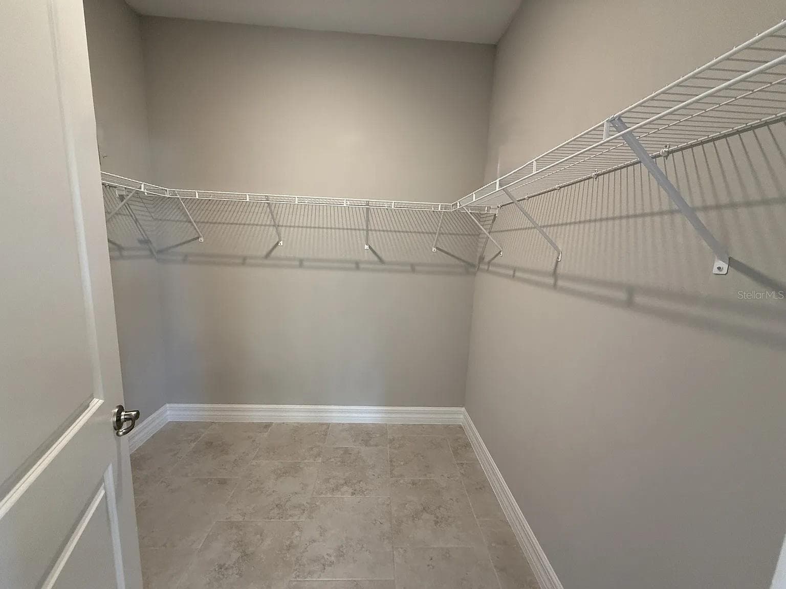 Single Family Residence at 2039 E NEWHAVEN ST, INVERNESS, photo 6 of 12
