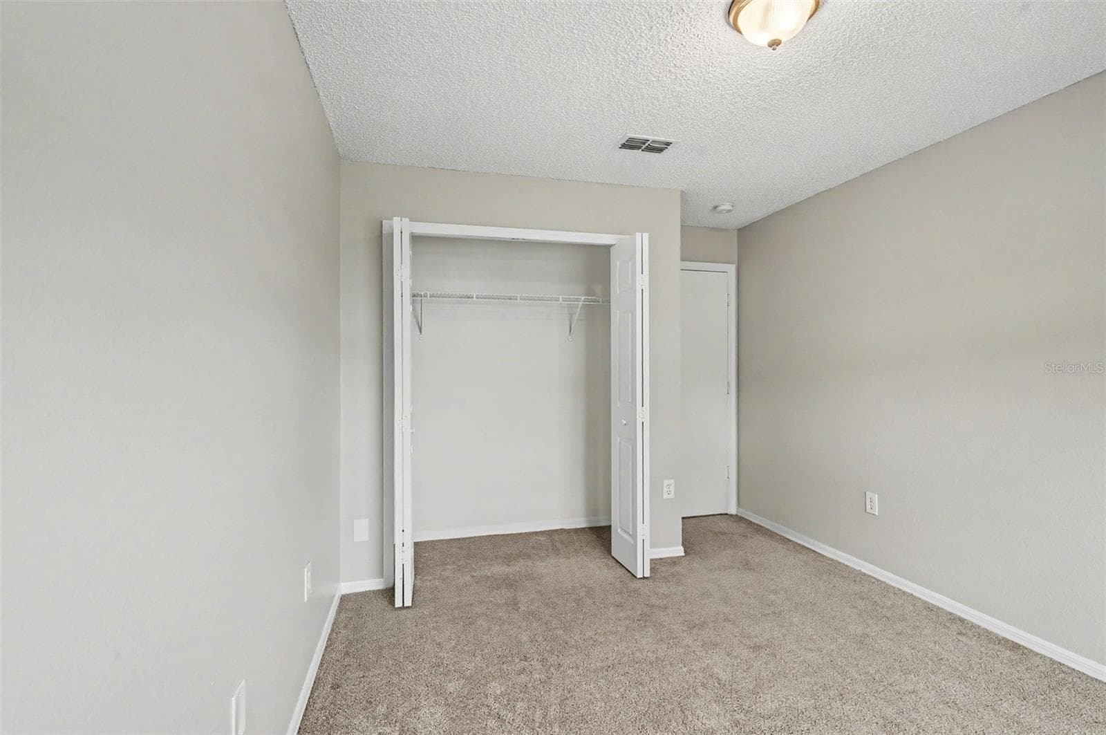 Single Family Residence at 5655 NEW CAMBRIDGE RD, ORLANDO, photo 15 of 19