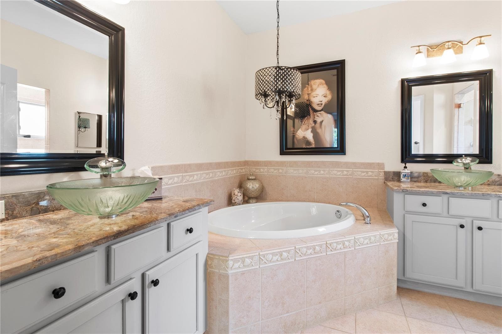 Primary Bath-dual sinks - 8964 STONE HARBOUR LOOP, BRADENTON