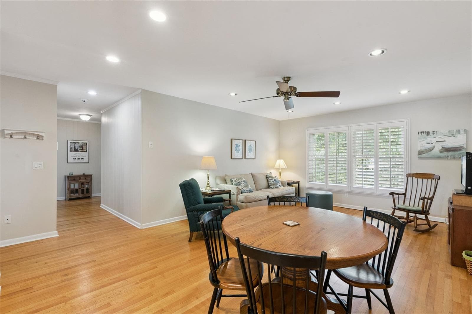 Single Family Residence at 1008 E RIDGEWOOD ST, ORLANDO, photo 10 of 63