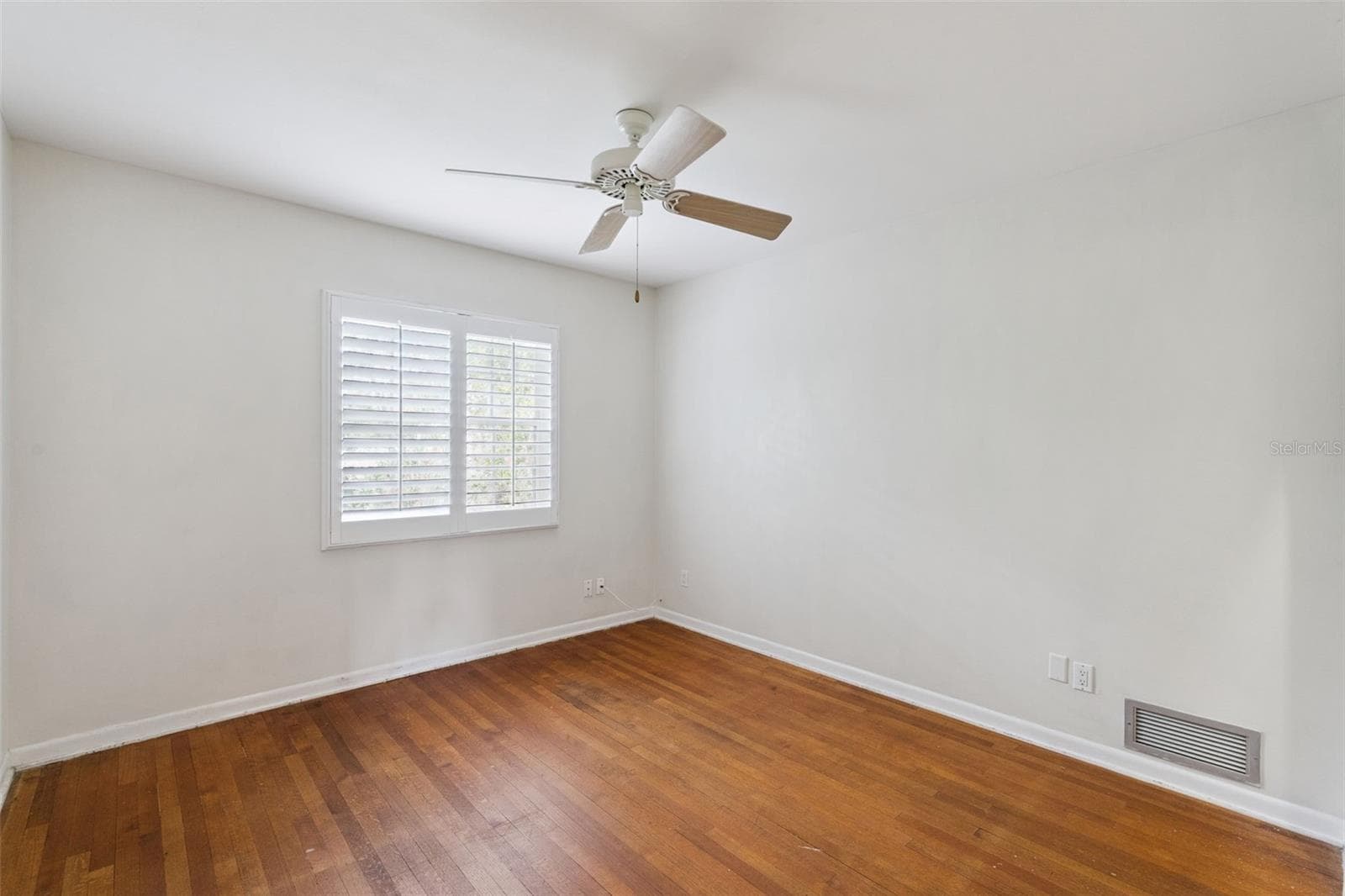Single Family Residence at 1008 E RIDGEWOOD ST, ORLANDO, photo 25 of 63