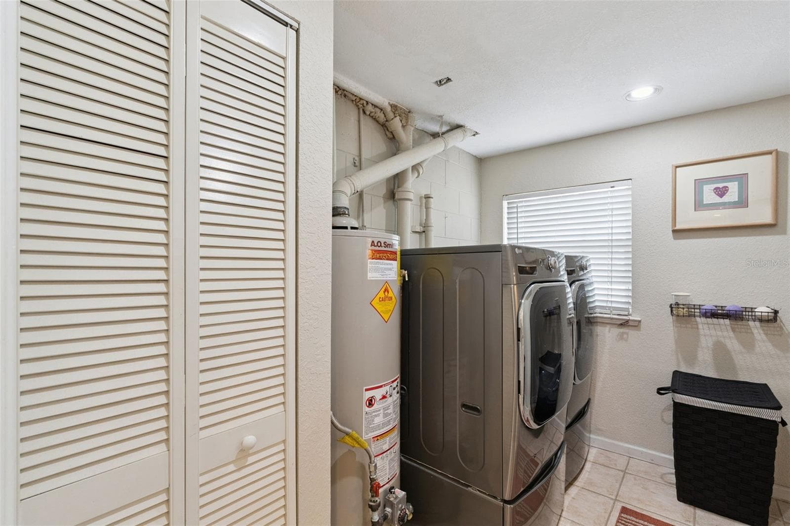 Single Family Residence at 1008 E RIDGEWOOD ST, ORLANDO, photo 38 of 63