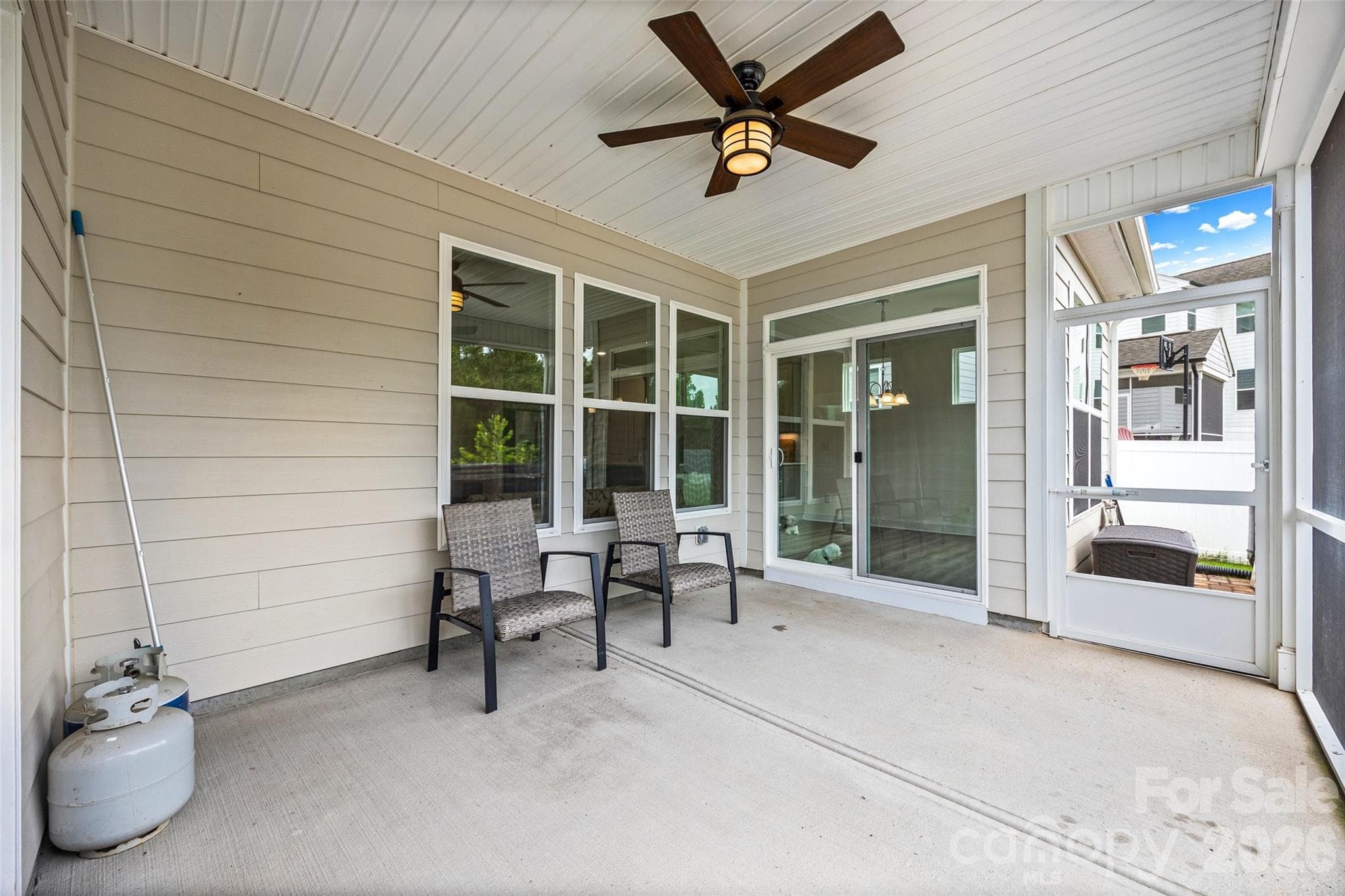Single Family Residence at 4048 Clapton Drive, Lancaster, photo 34 of 47