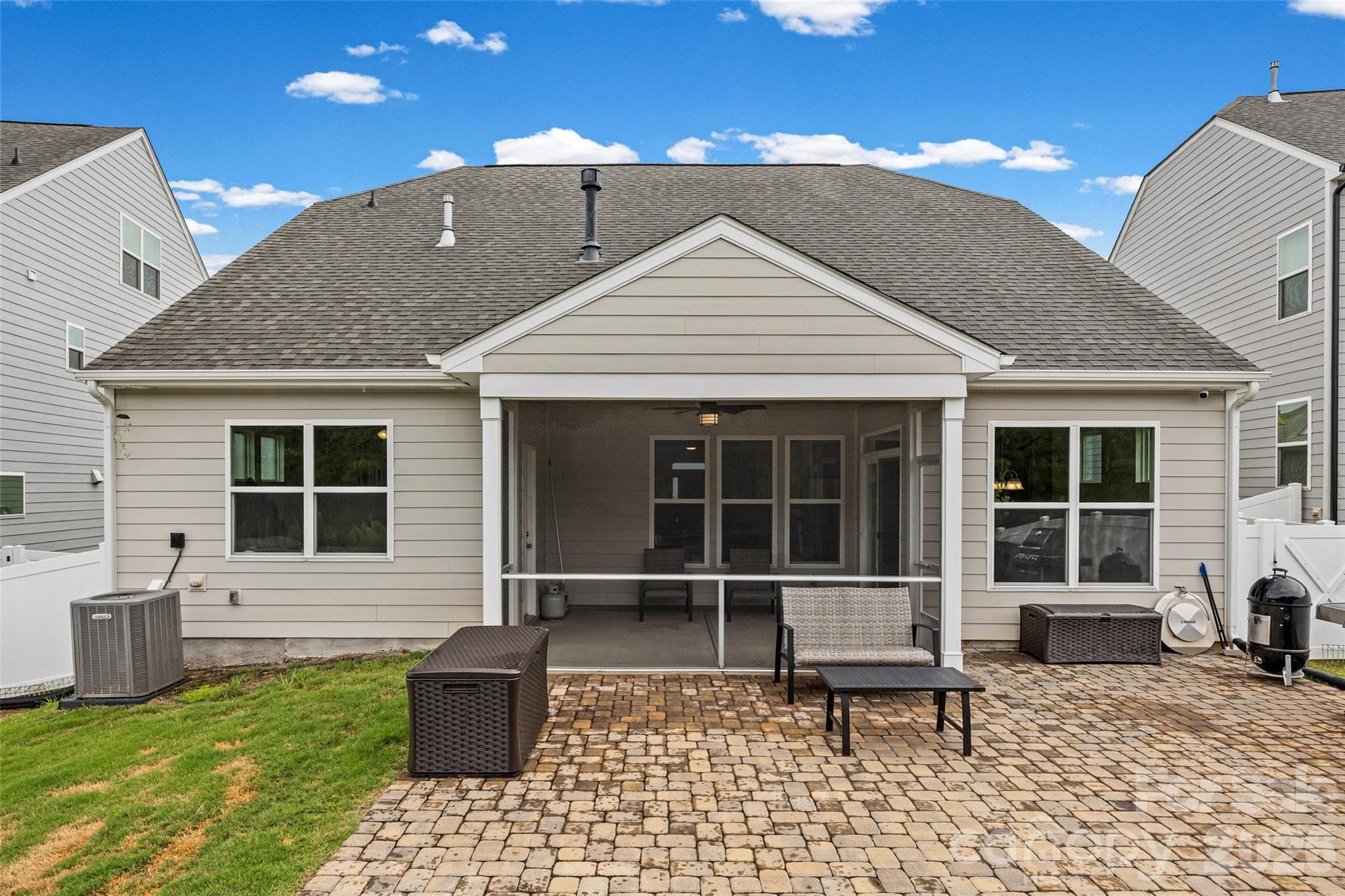 Single Family Residence at 4048 Clapton Drive, Lancaster, photo 35 of 47