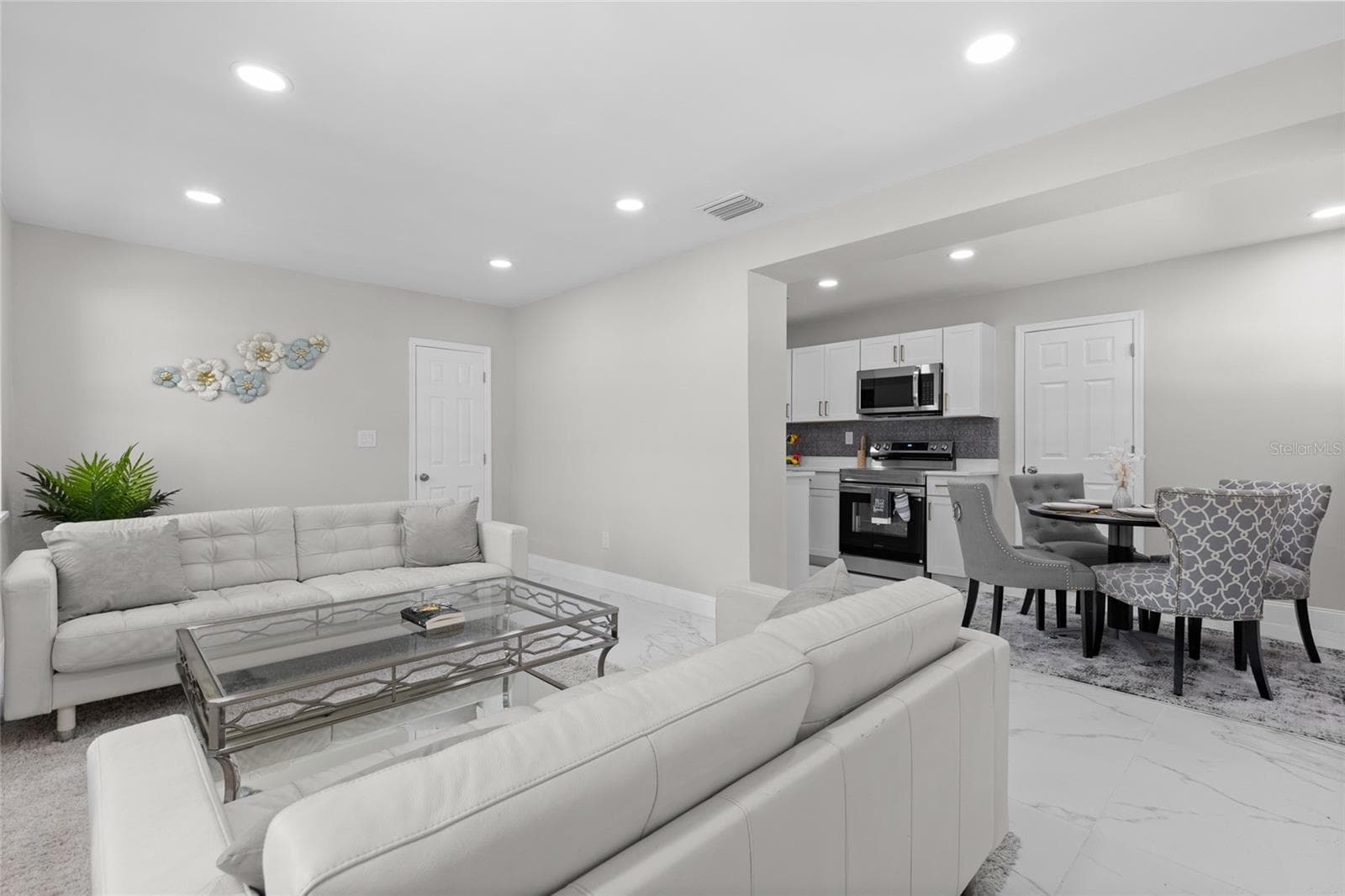 Single Family Residence at 1375 LAKE DR, CASSELBERRY, photo 5 of 43