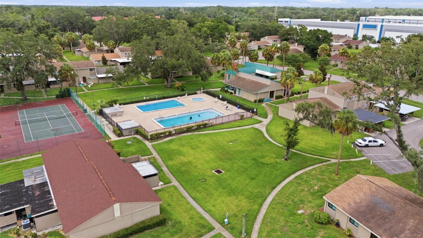 Condominium at 7906 TANGERINE DR, TAMPA, photo 2 of 23