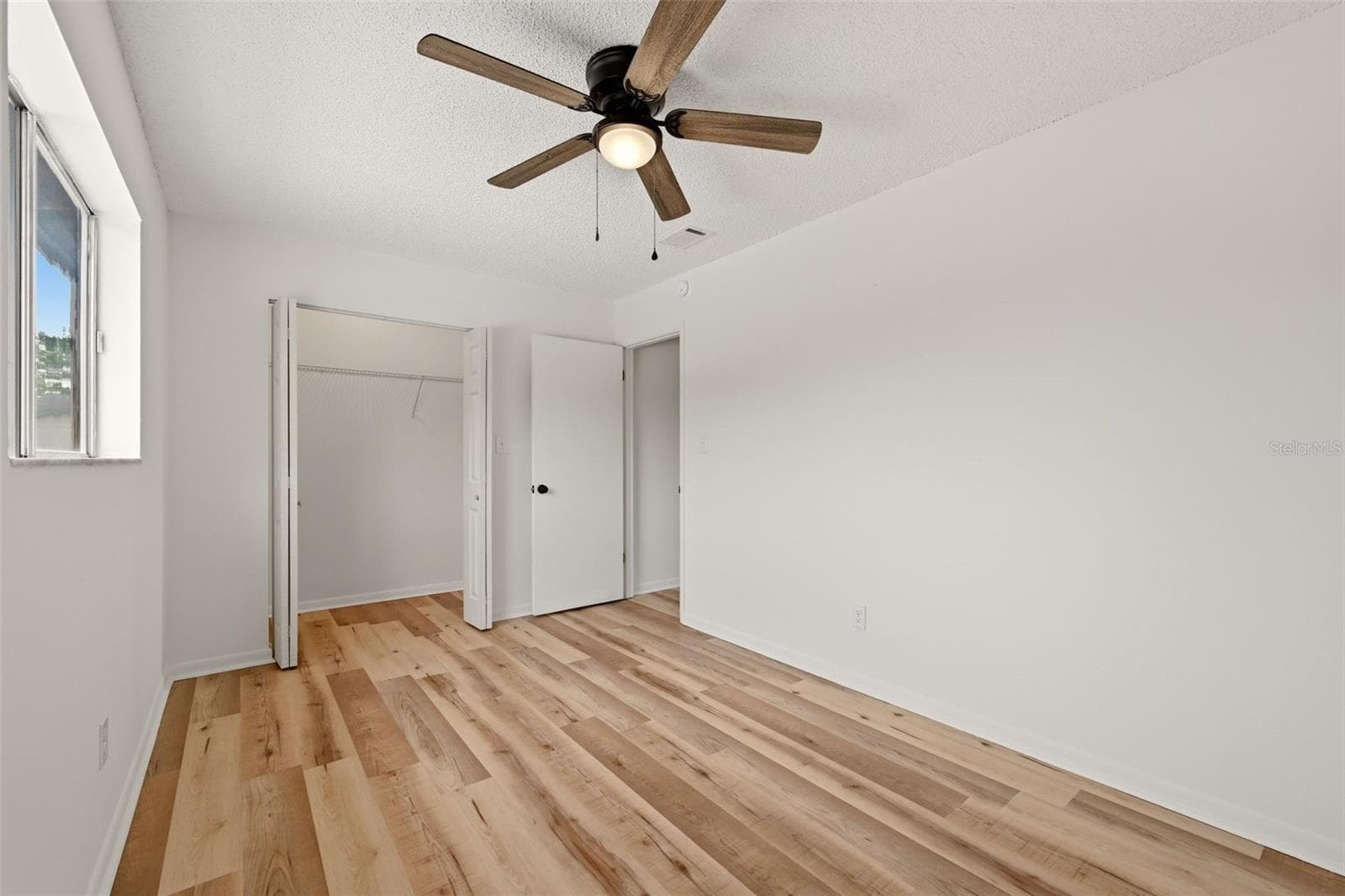 Condominium at 7906 TANGERINE DR, TAMPA, photo 13 of 23
