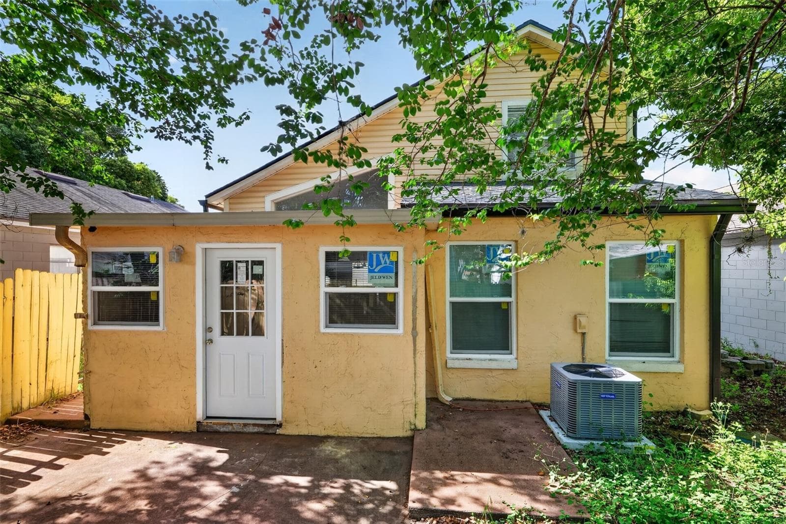 Posterior - 1243 PIN OAK DR, APOPKA