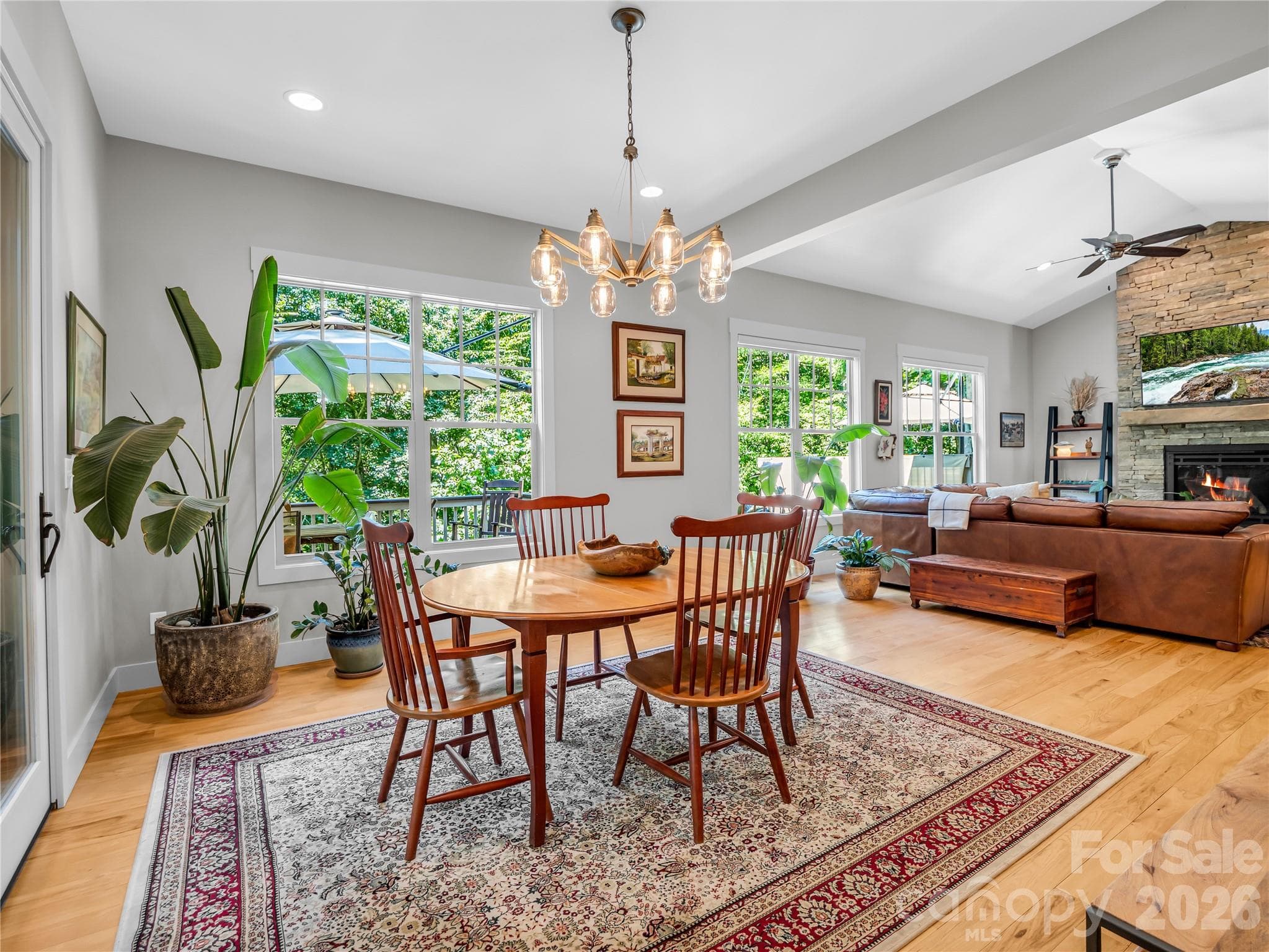 Large dining area - 122 Cisco Road, Asheville