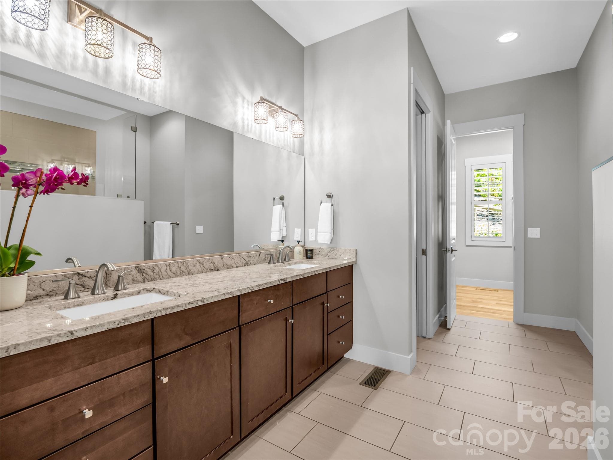 Primary en suite bathroom on main level - 122 Cisco Road, Asheville