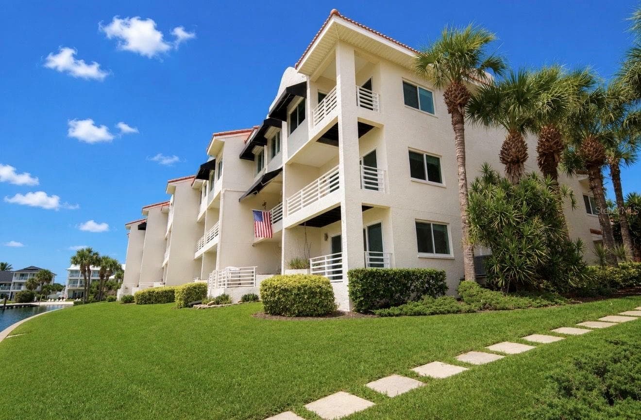 Townhouse at 4639 MIRABELLA CT, ST PETE BEACH, photo 23 of 26