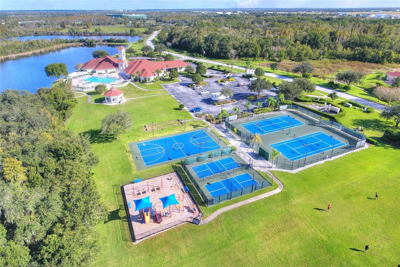 Condominium at 3933 SERENADE LN, LAKELAND, photo 16 of 76