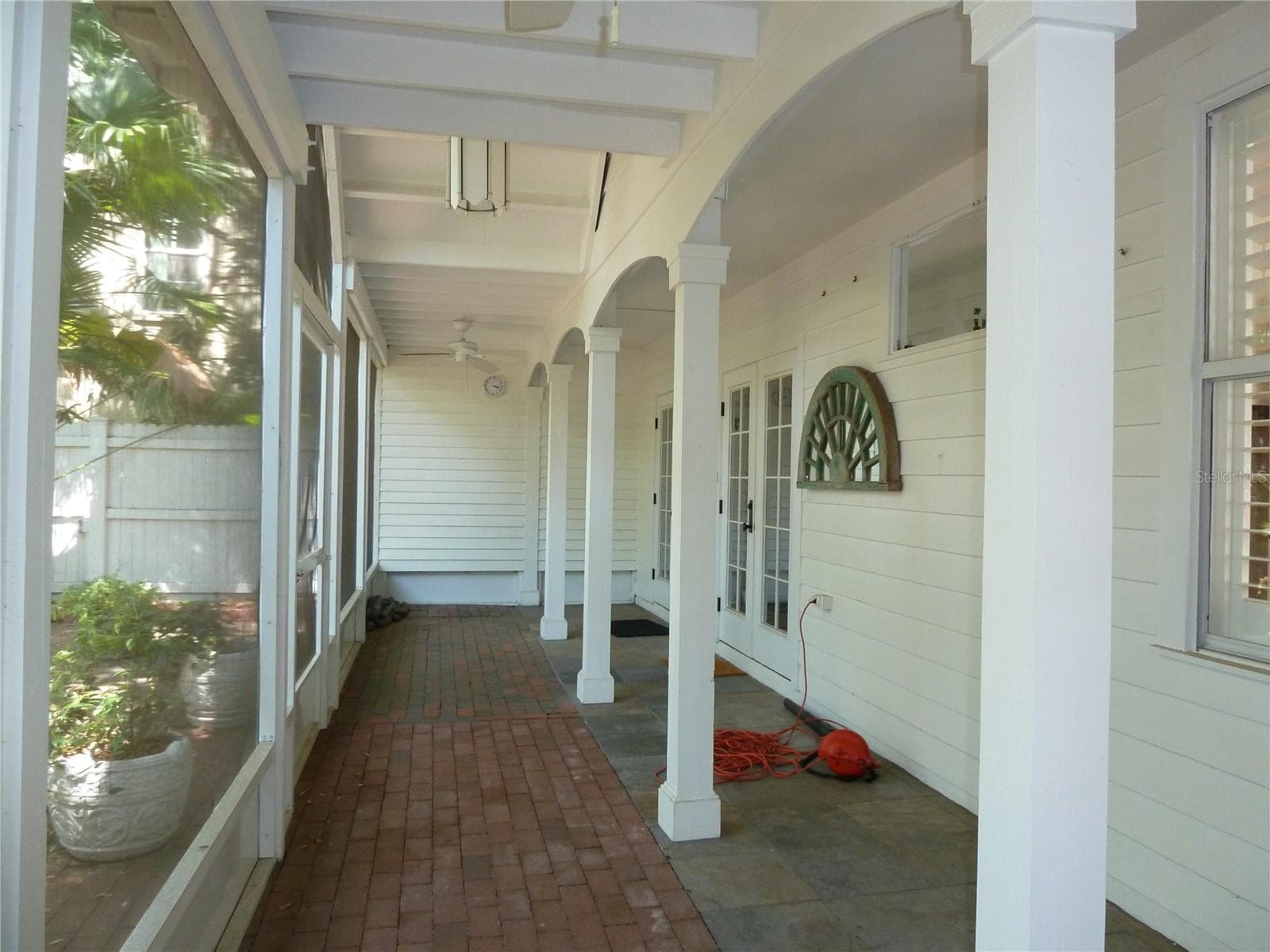 Single Family Residence at 3302 W VILLA ROSA ST, TAMPA, photo 3 of 30