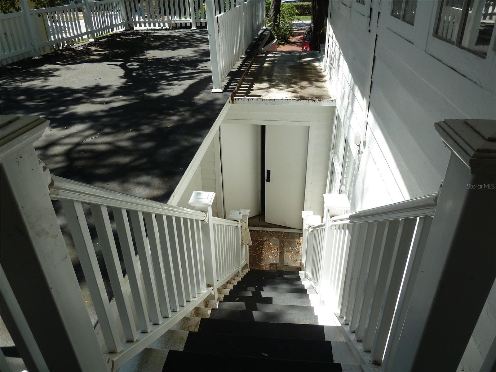 Single Family Residence at 3302 W VILLA ROSA ST, TAMPA, photo 17 of 30