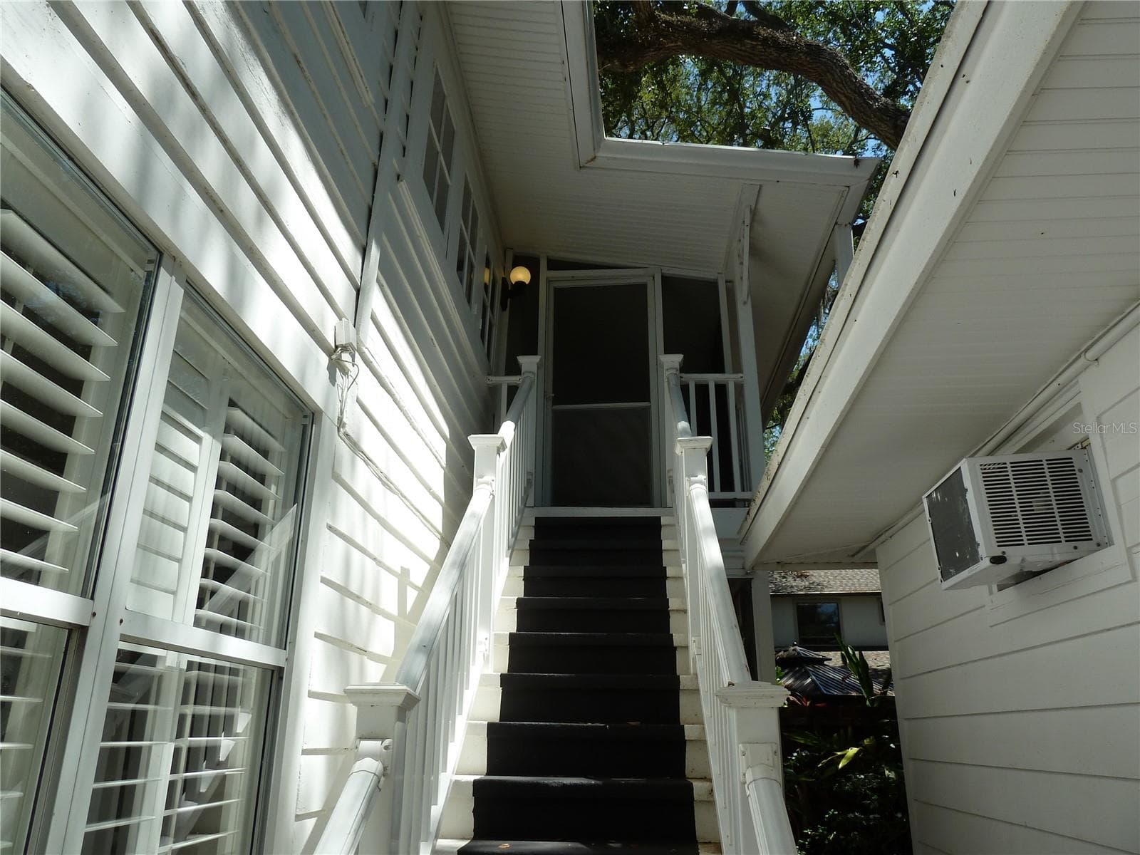 Single Family Residence at 3302 W VILLA ROSA ST, TAMPA, photo 18 of 30