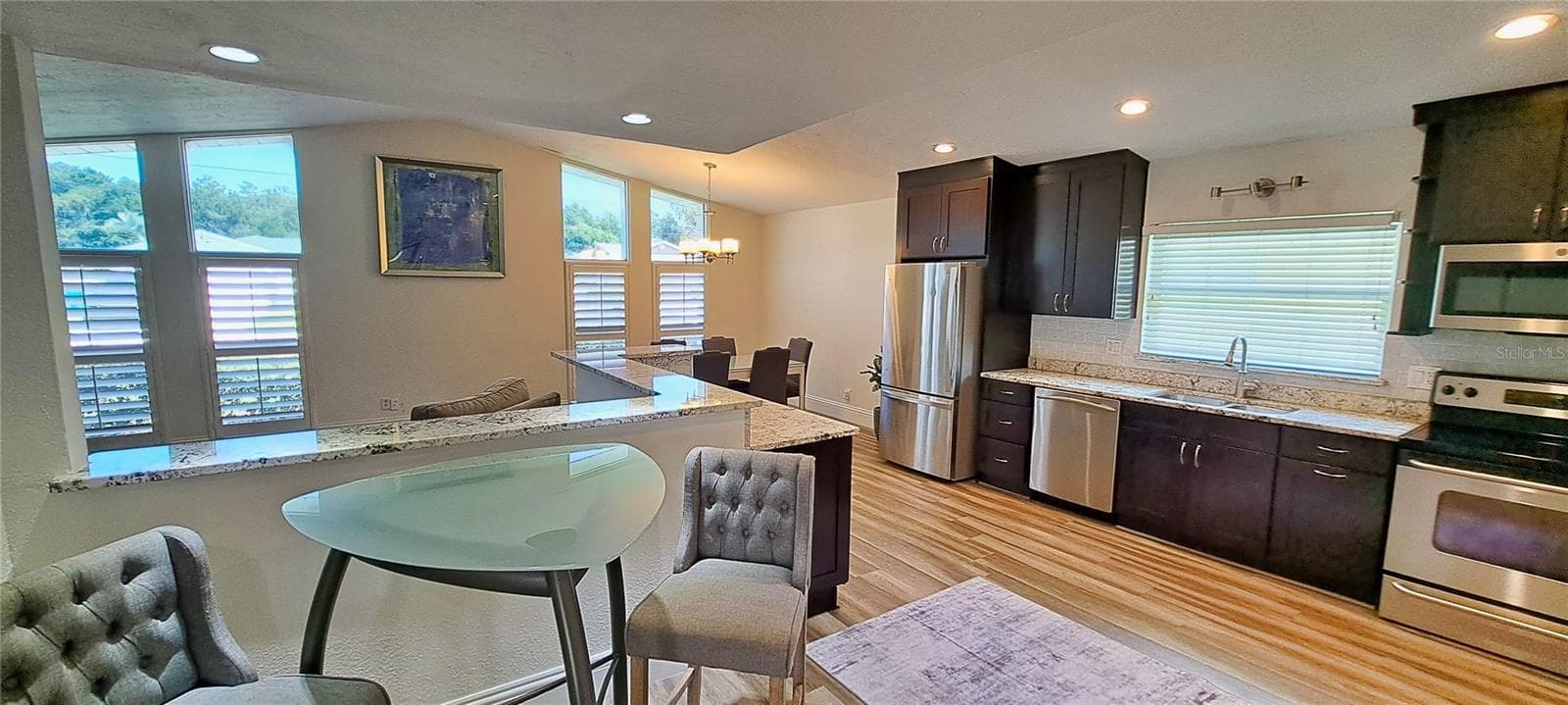 Single Family Residence at 2400 LAUDERDALE CT, ORLANDO, photo 4 of 39