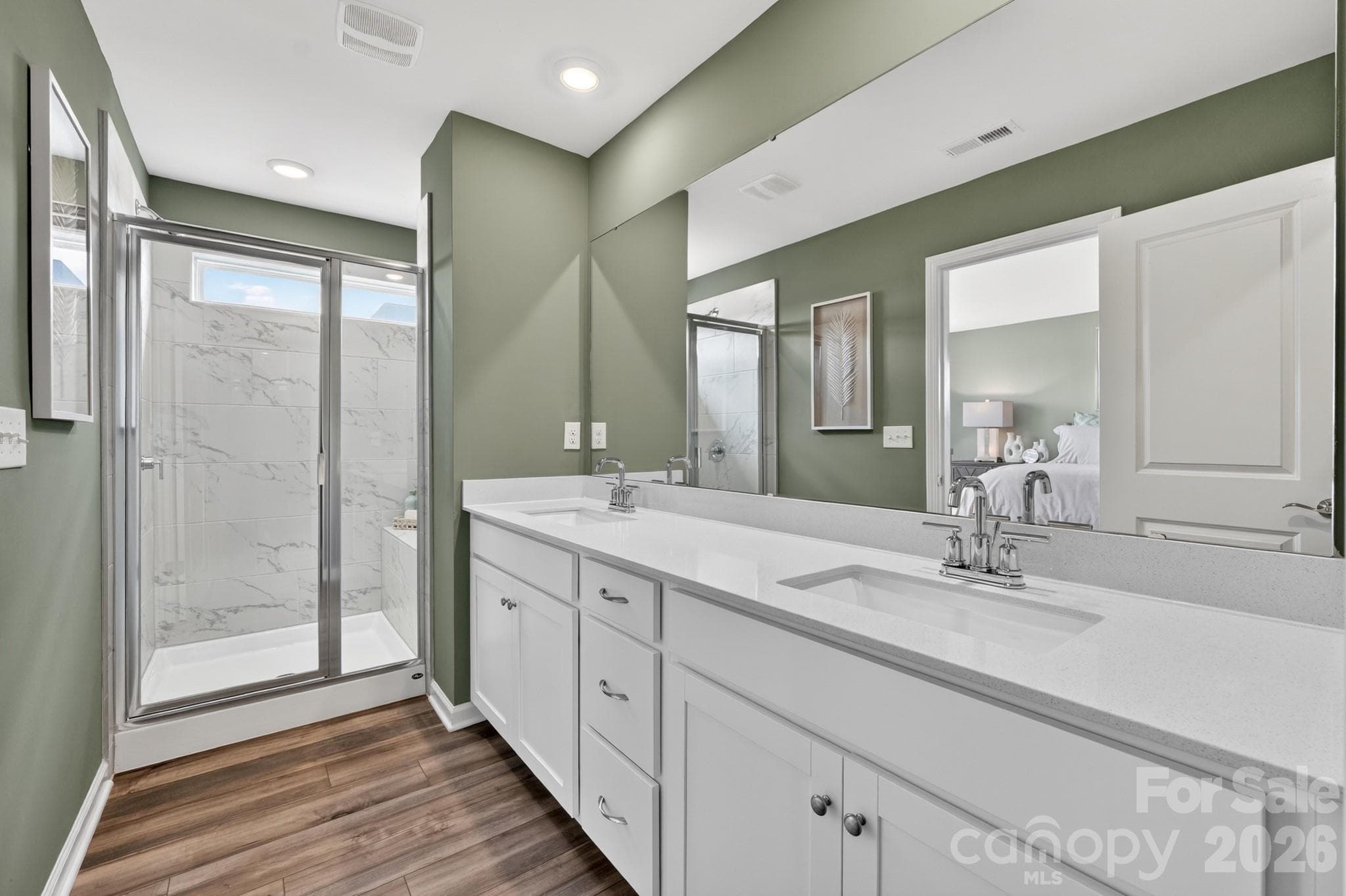 Model home phot - owner's spa bathroom - Mooresville