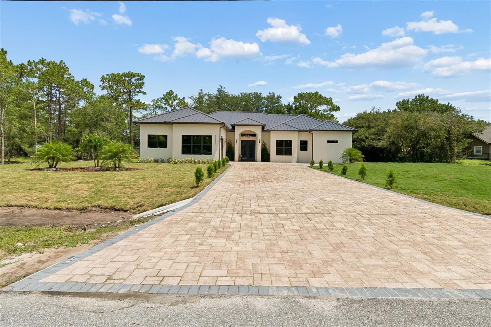 Single Family Residence at 19913 MOORGATE ST, ORLANDO, photo 5 of 98