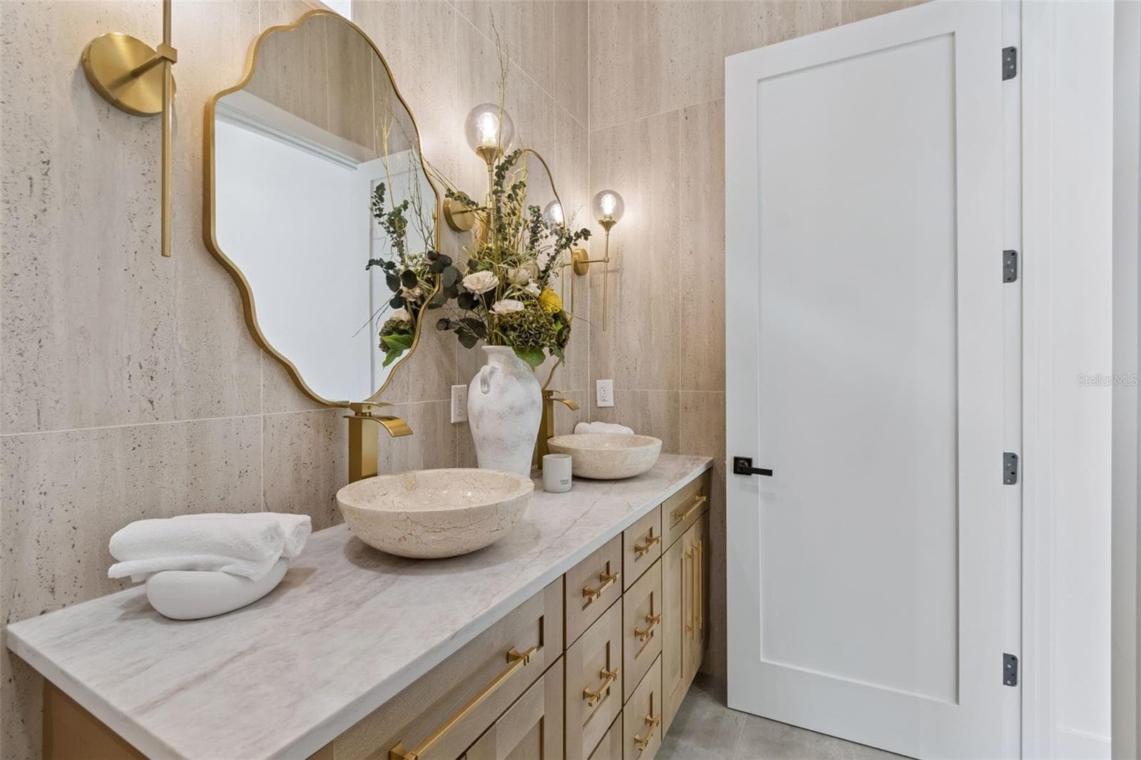 Second Master Bath - 19913 MOORGATE ST, ORLANDO